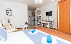 Beautiful Cozy Apartment Jug In Nice Neighbourhood.
